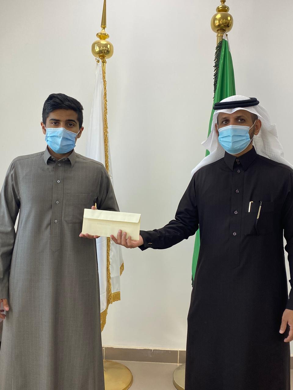 " كلية الهندسة تعقد الاختبارات الهندسية المعيارية وتكرم الفائزين"