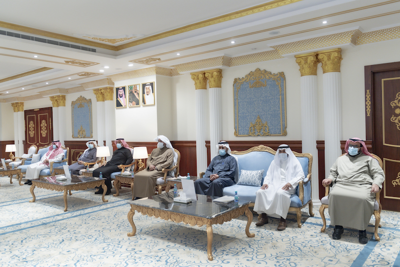 الجامعة
