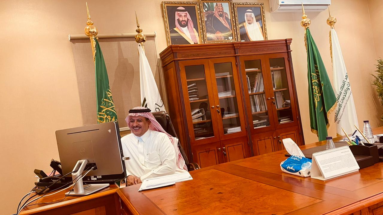 مشاركة عميد معهد الملك سلمان للدراسات والخدمات الاستشارية في اللقاء الثالث عشر لعمداء معاهد البحوث والاستشارات بالجامعات السعودية