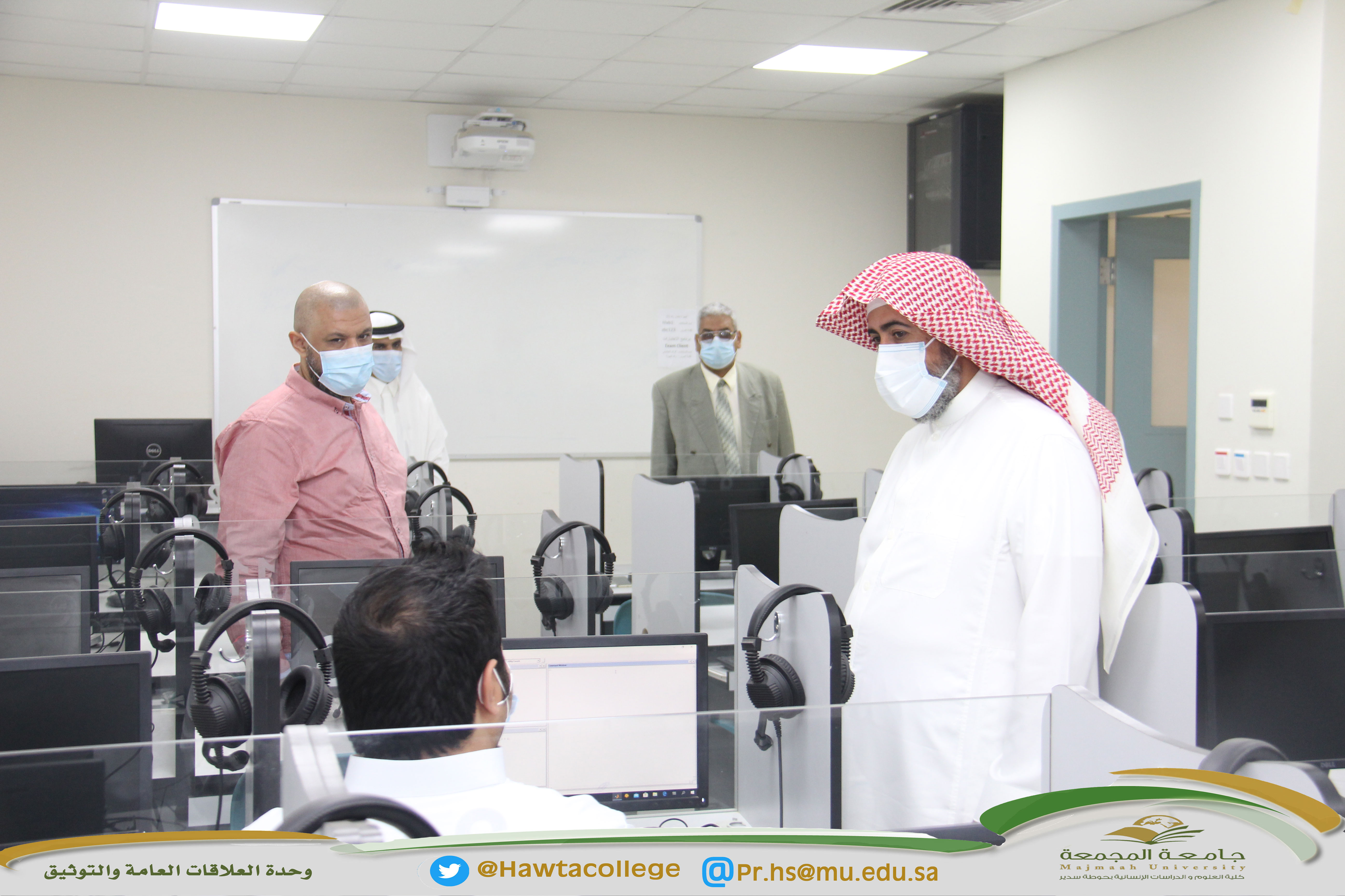 وكيل الجامعة يتفقد سير الاختبارات النهائية بالكلية