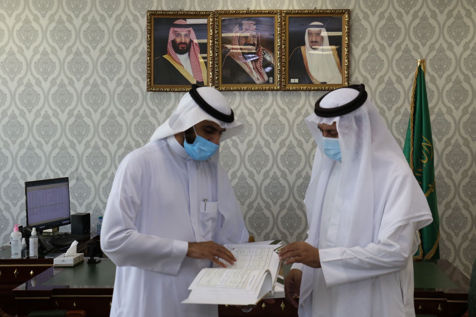 وكيل الجامعة للشؤون التعليمية يستقبل كلية الزلفي