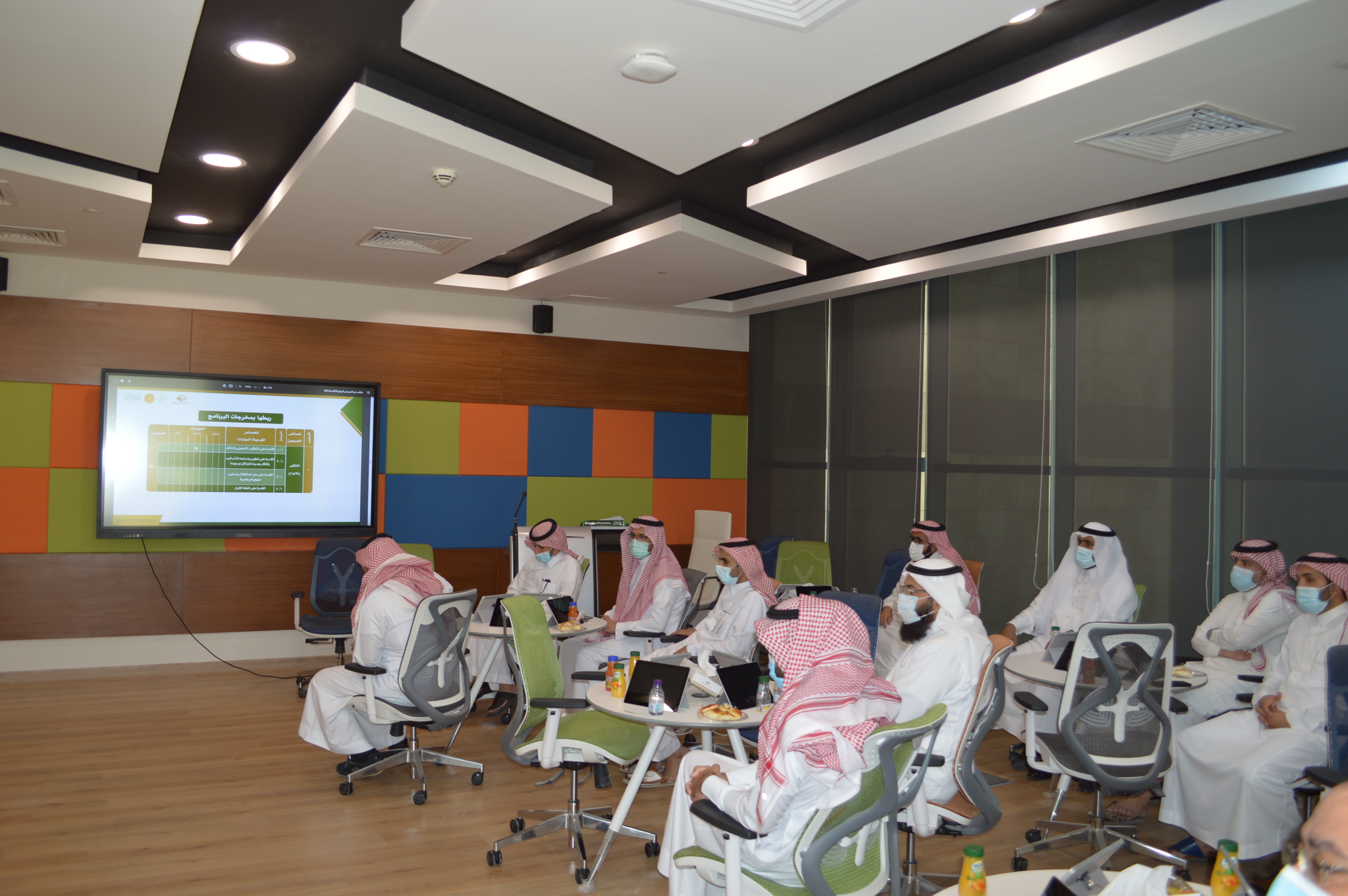 رئيس الجامعة يرعى ملتقى" نحو التميز في البرامج الأكاديمية"