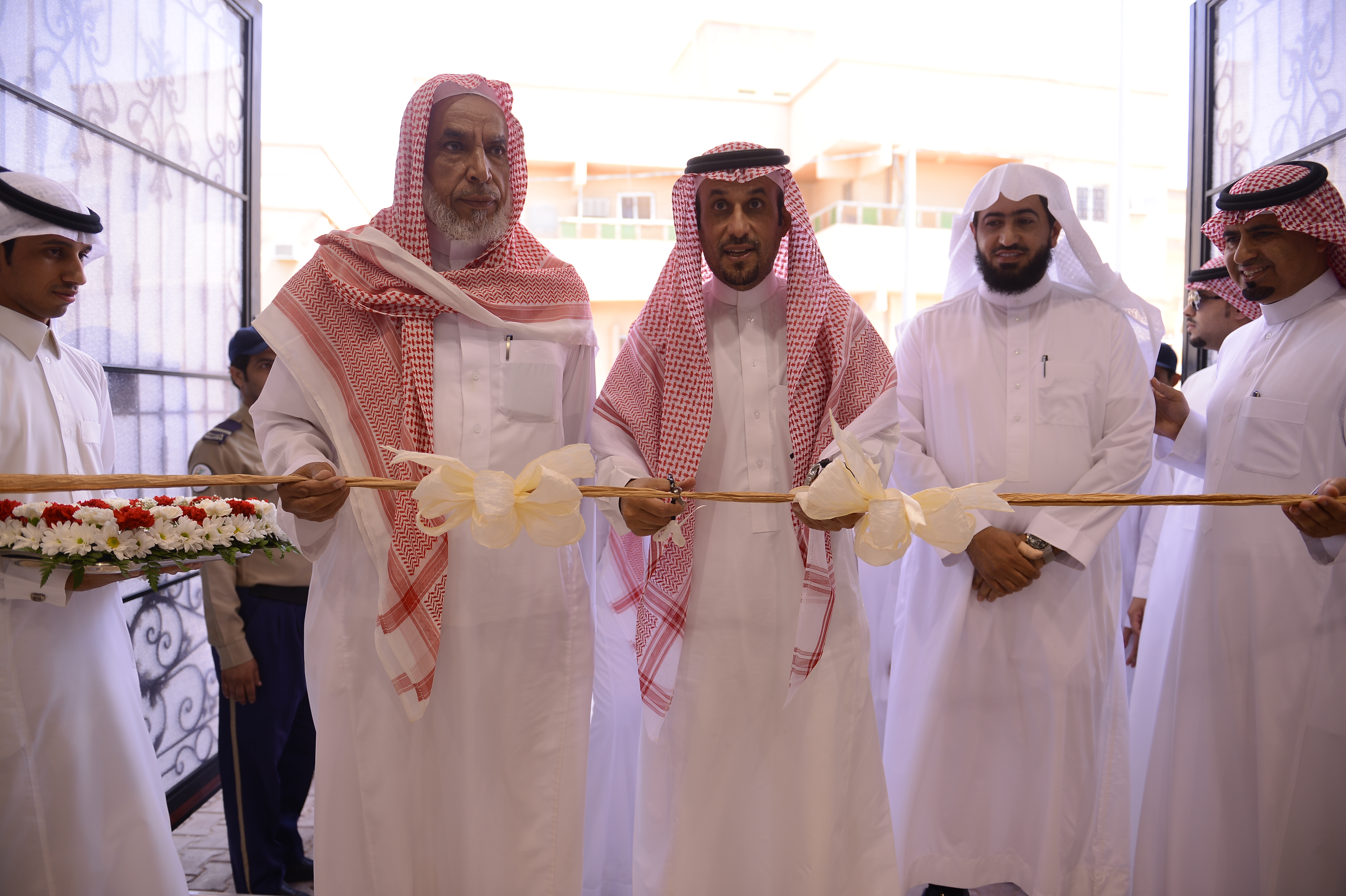 معالي مدير الجامعة يفتتح مبنى السنة التحضيرية والصالة المتعد…