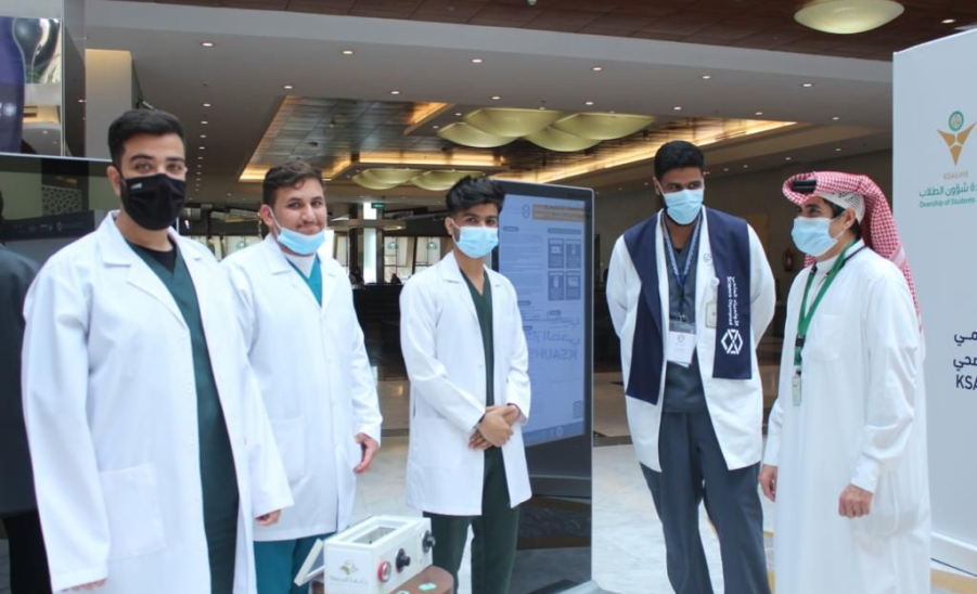 الفريق الطلابي المشارك من كلية العلوم الطبية التطبيقية يحقق…