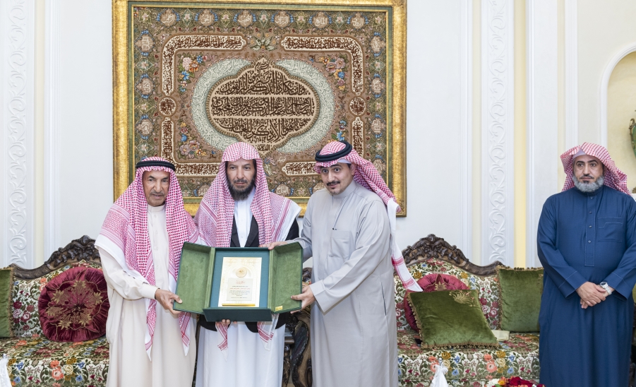 رئيس الجامعة يدشن كرسي الشيخ محمد بن أحمد الفوزان للتَّرِكَا…