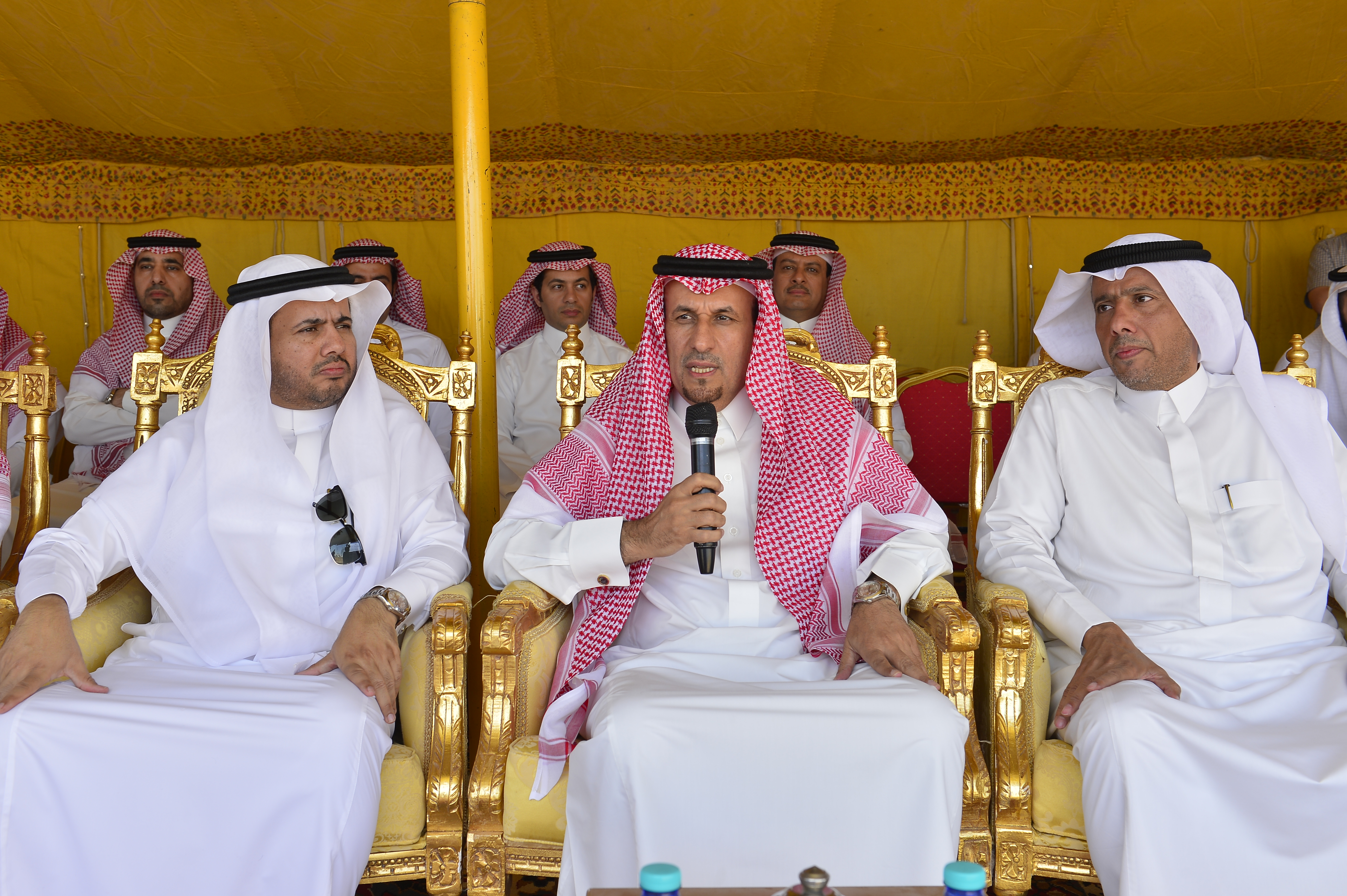 معالي مدير الجامعة يضع حجر الأساس لمشروع فندق الجامعة