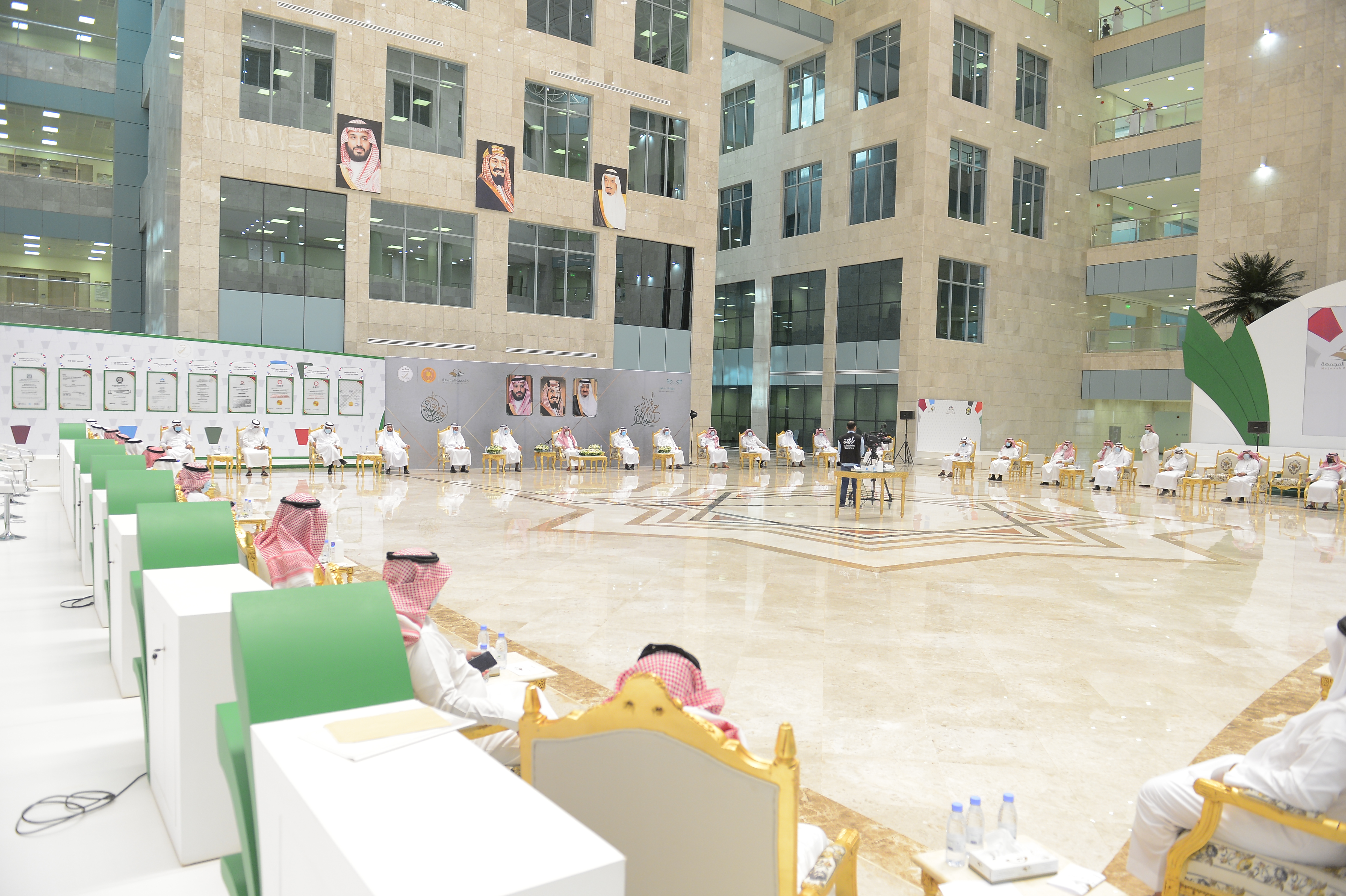 الجامعة تقيم حفل المعايدة السنوي لعيد الأضحى المبارك لهذا ال…