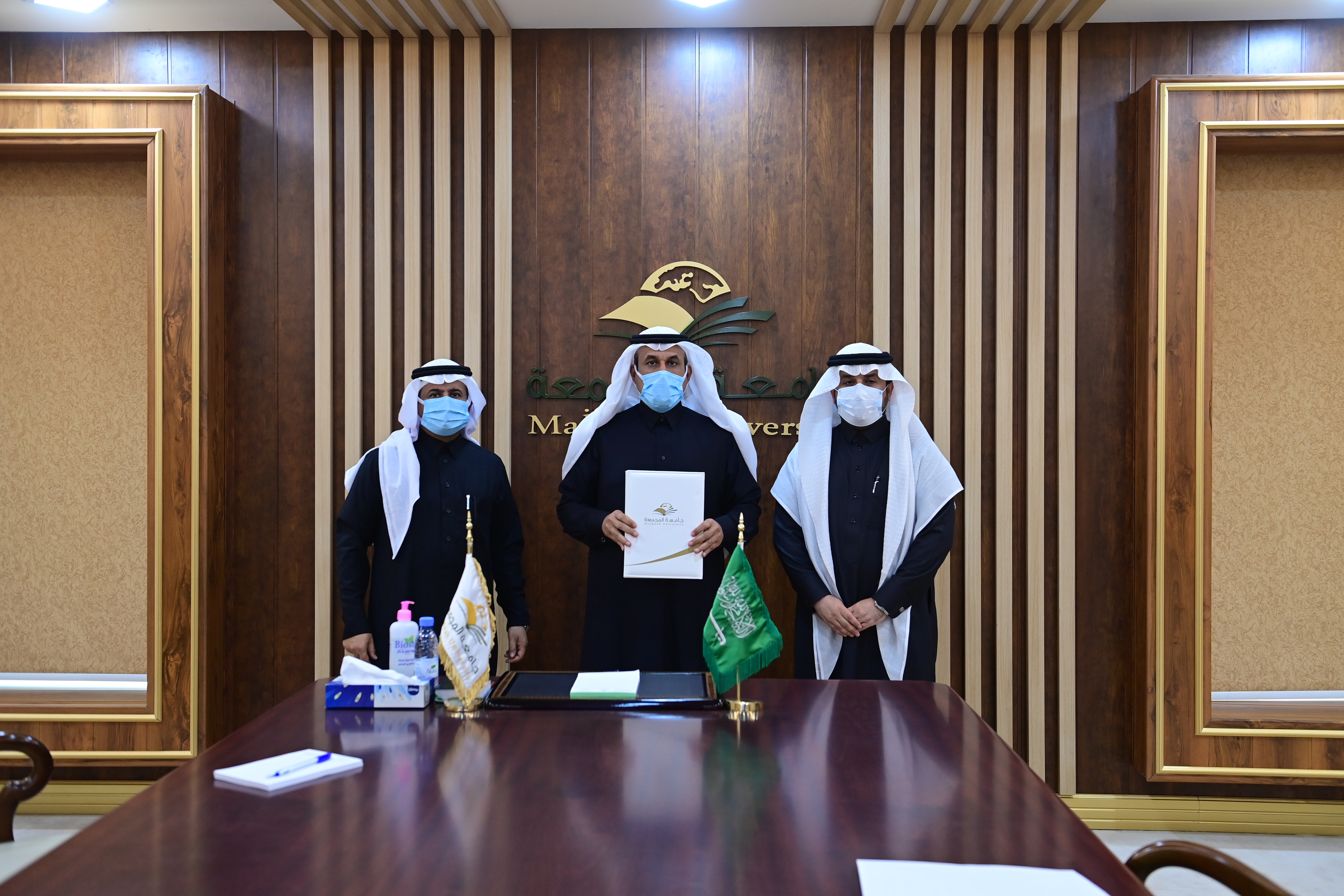 الجامعة توقع مع الهيئة السعودية للملكية الفكرية اتفاقية انضم…