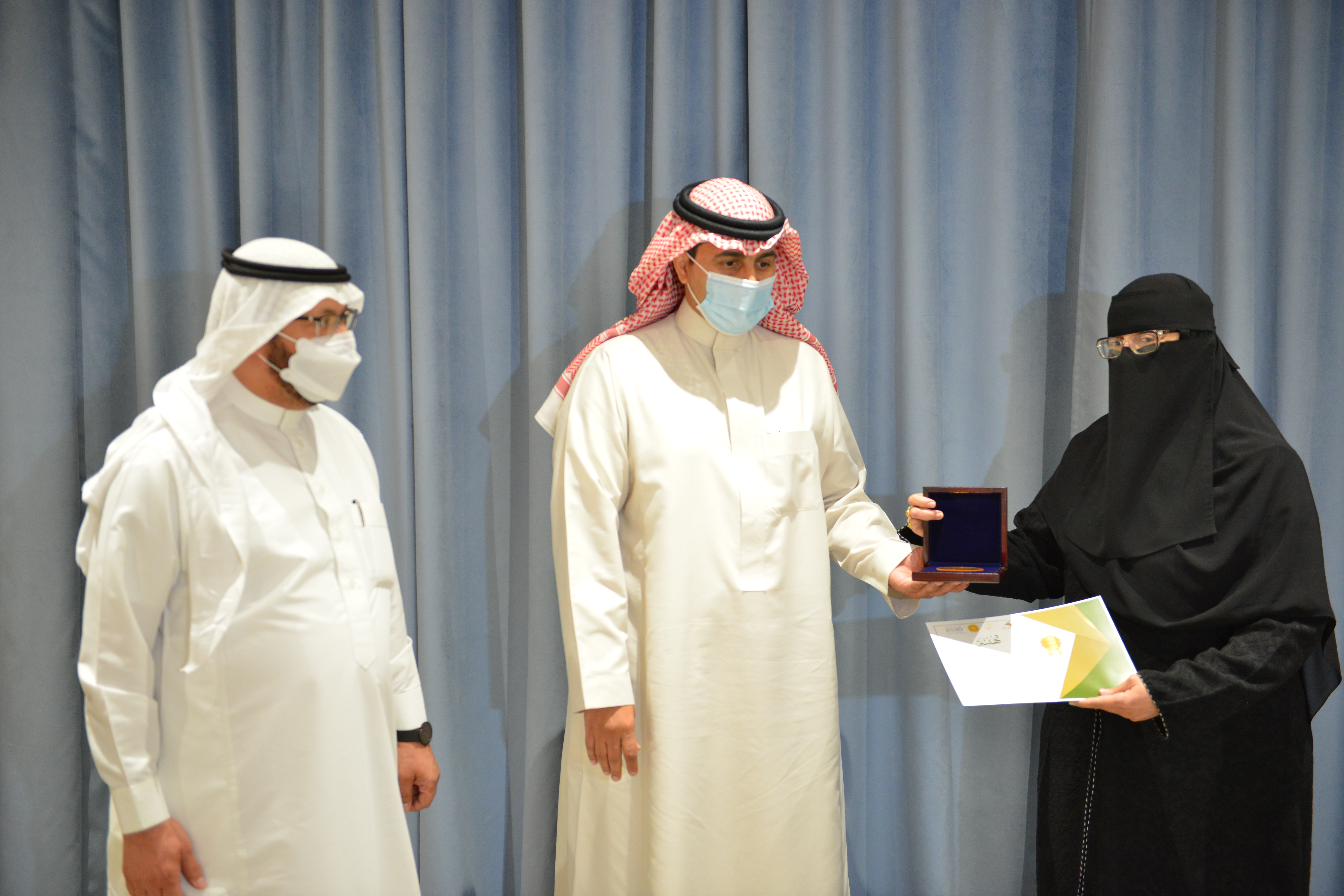 رئيس الجامعة يرعى حفل تكريم البرامج الحاصلة على الاعتماد الأ…