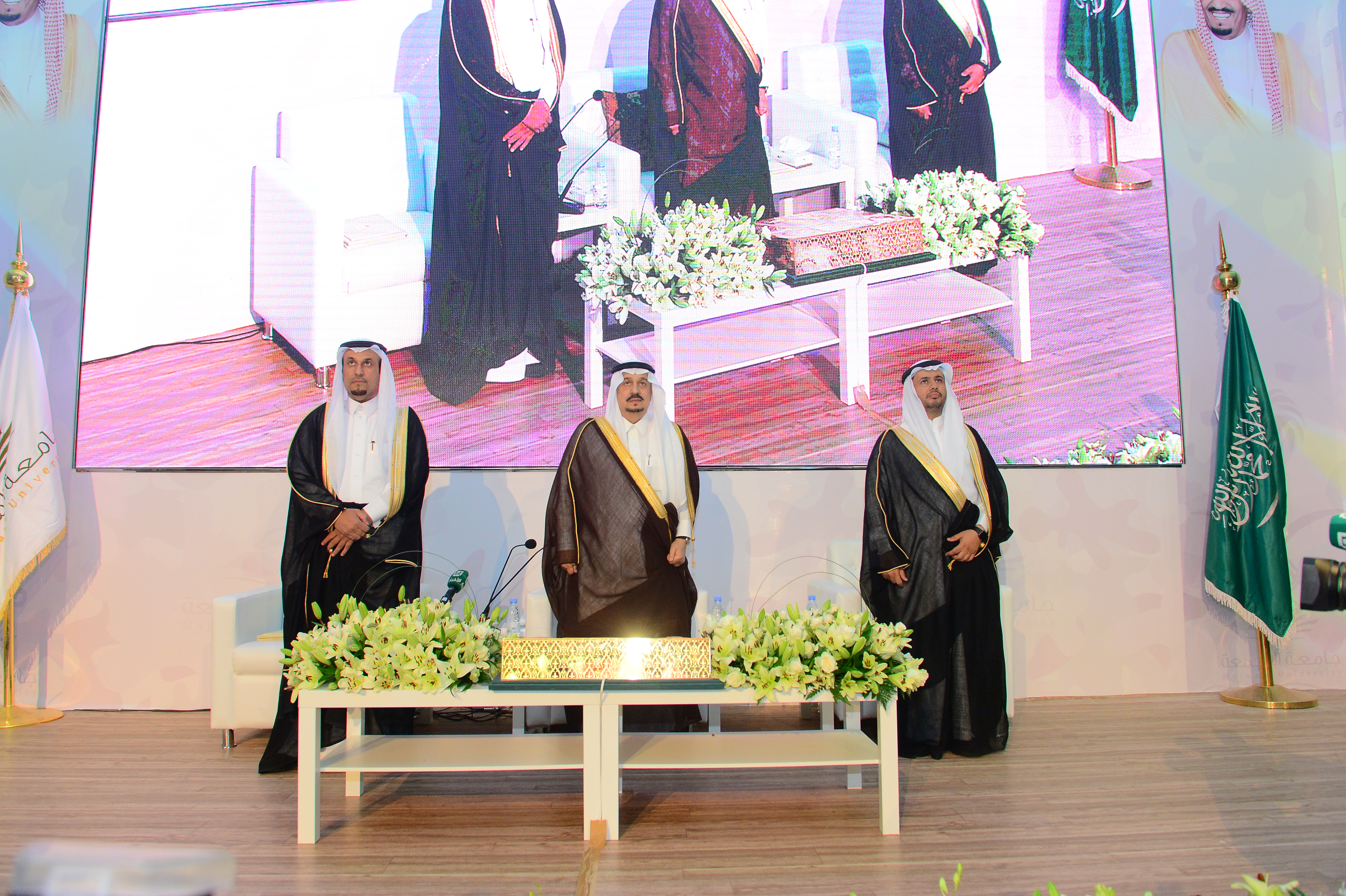 برعاية وتشريف أمير منطقة الرياض ، الجامعة تحتفي بتخريج الدفع…