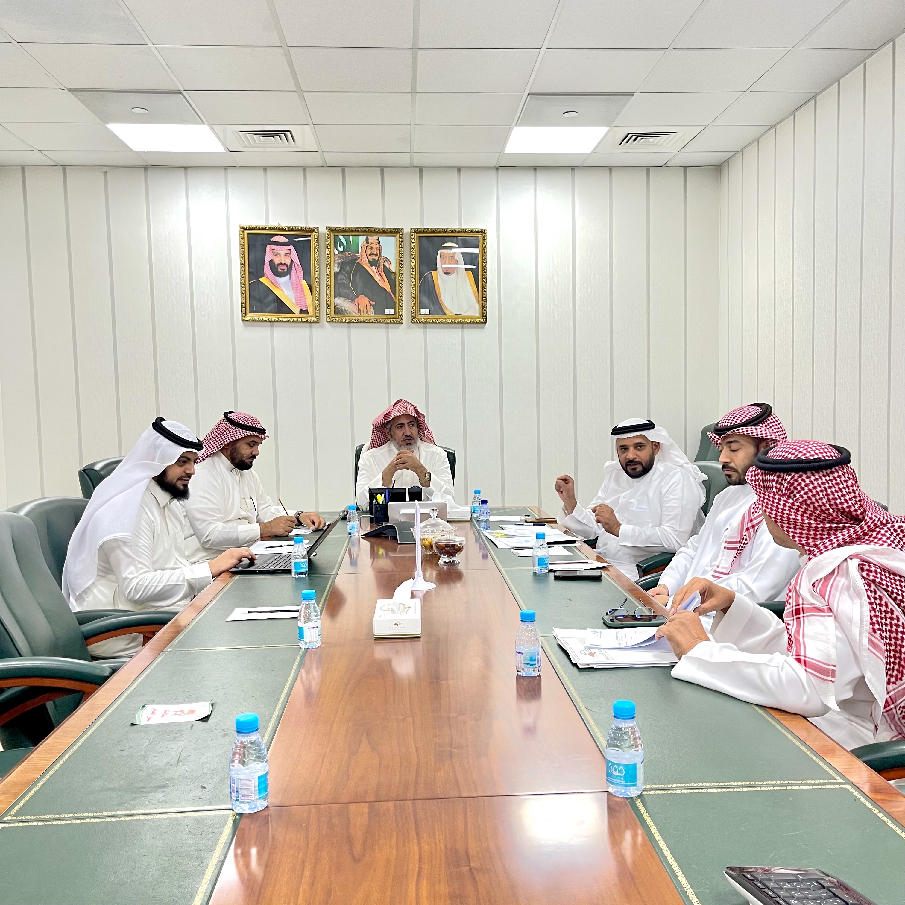 فريق متابعة متطلبات التحول الرقمي بالجامعة يعقد اجتماعاً لمناقشة آخر مستجدات الأعمال بمشروع التحول