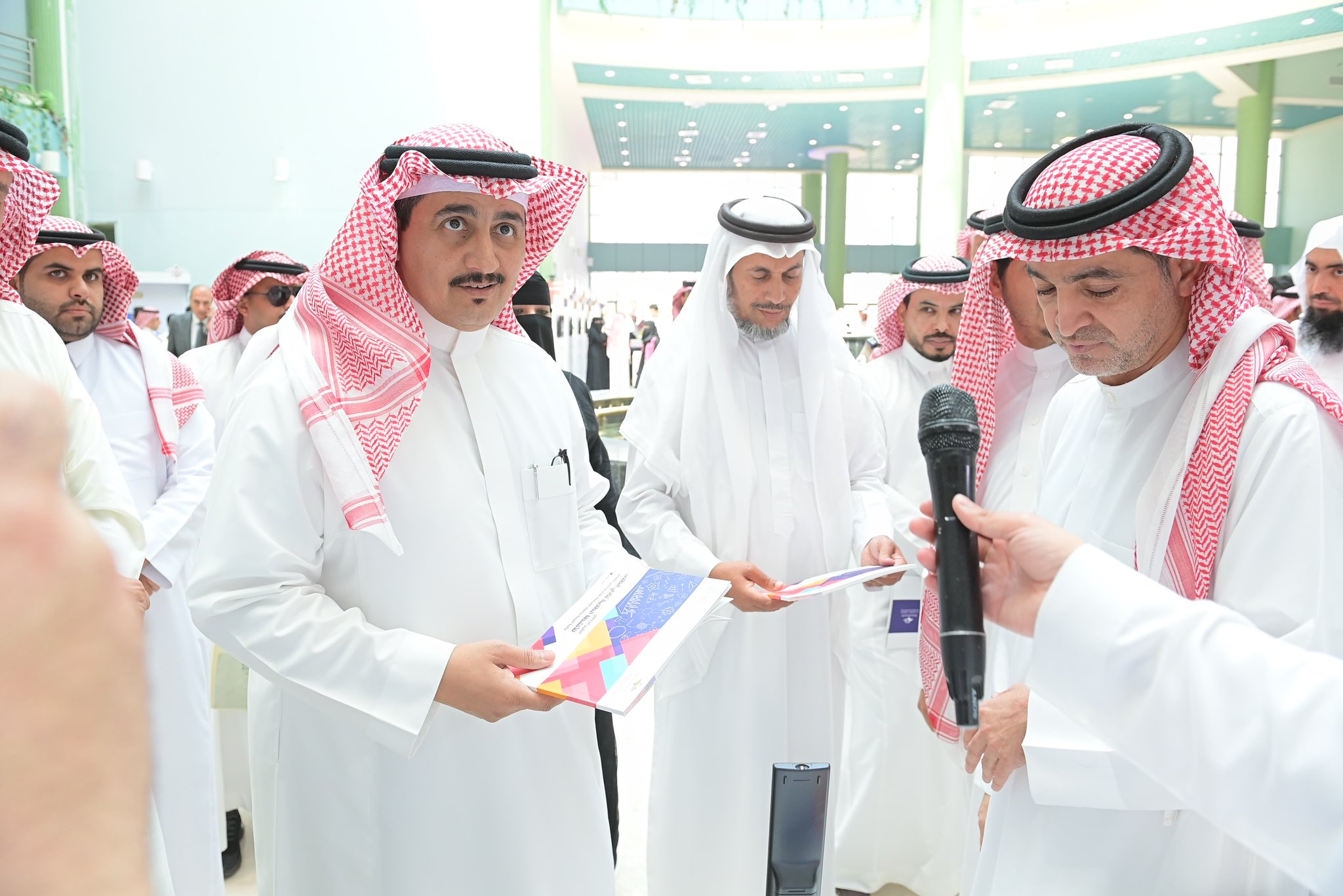 المعرض الإرشادي المصاحب للقاء الطلبة المستجدين