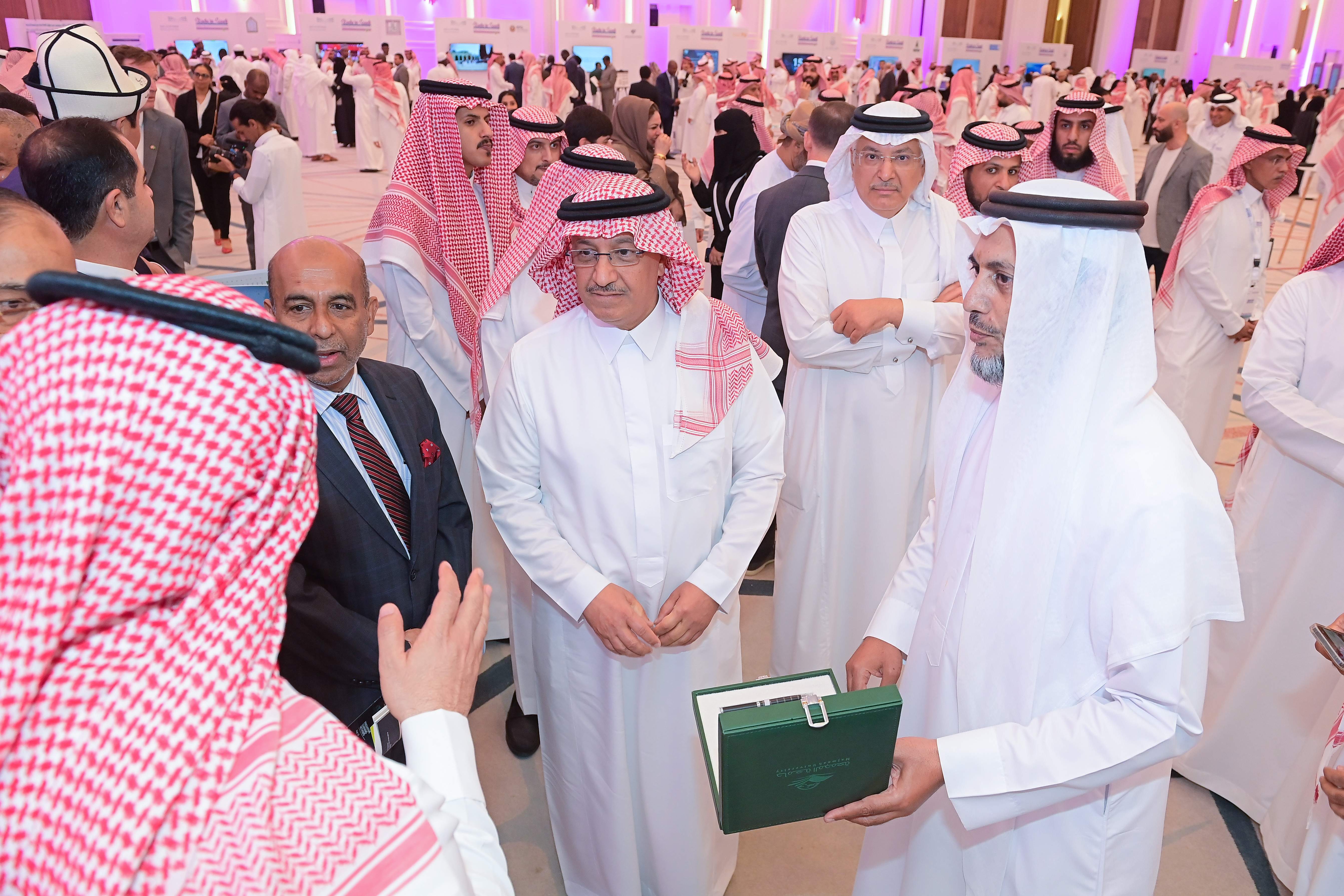 الجامعة تشارك في ملتقى ادرس في السعودية ، والذي نظمته وزارة…