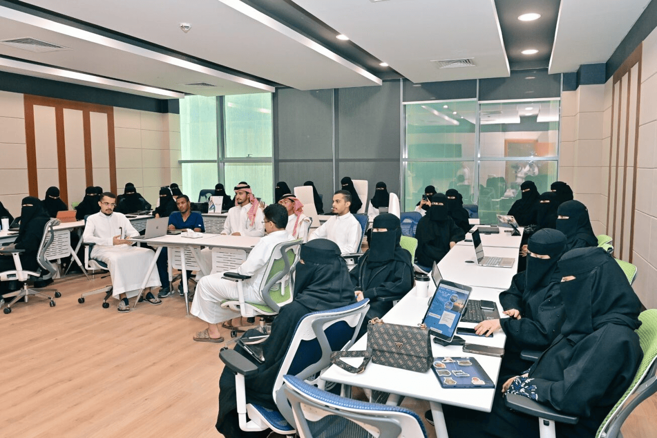 إطلاق هاكثون الابتكار والاستدامة في جامعة المجمعة برعاية وكيل الجامعة للدراسات العليا والبحث العلمي