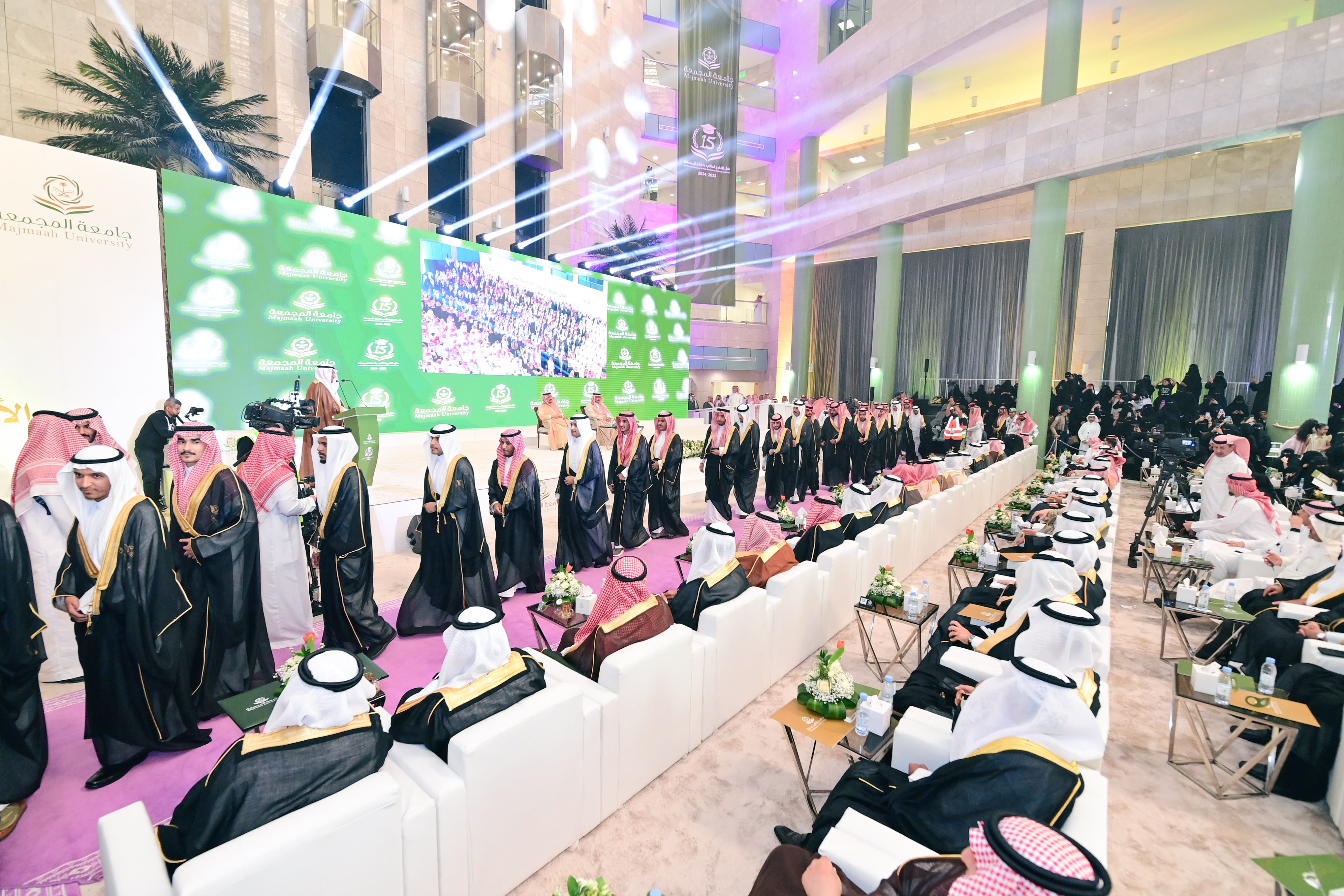 أمير منطقة الرياض يرعى حفل تخريج الدفعة الخامسة عشرة من طلبة…