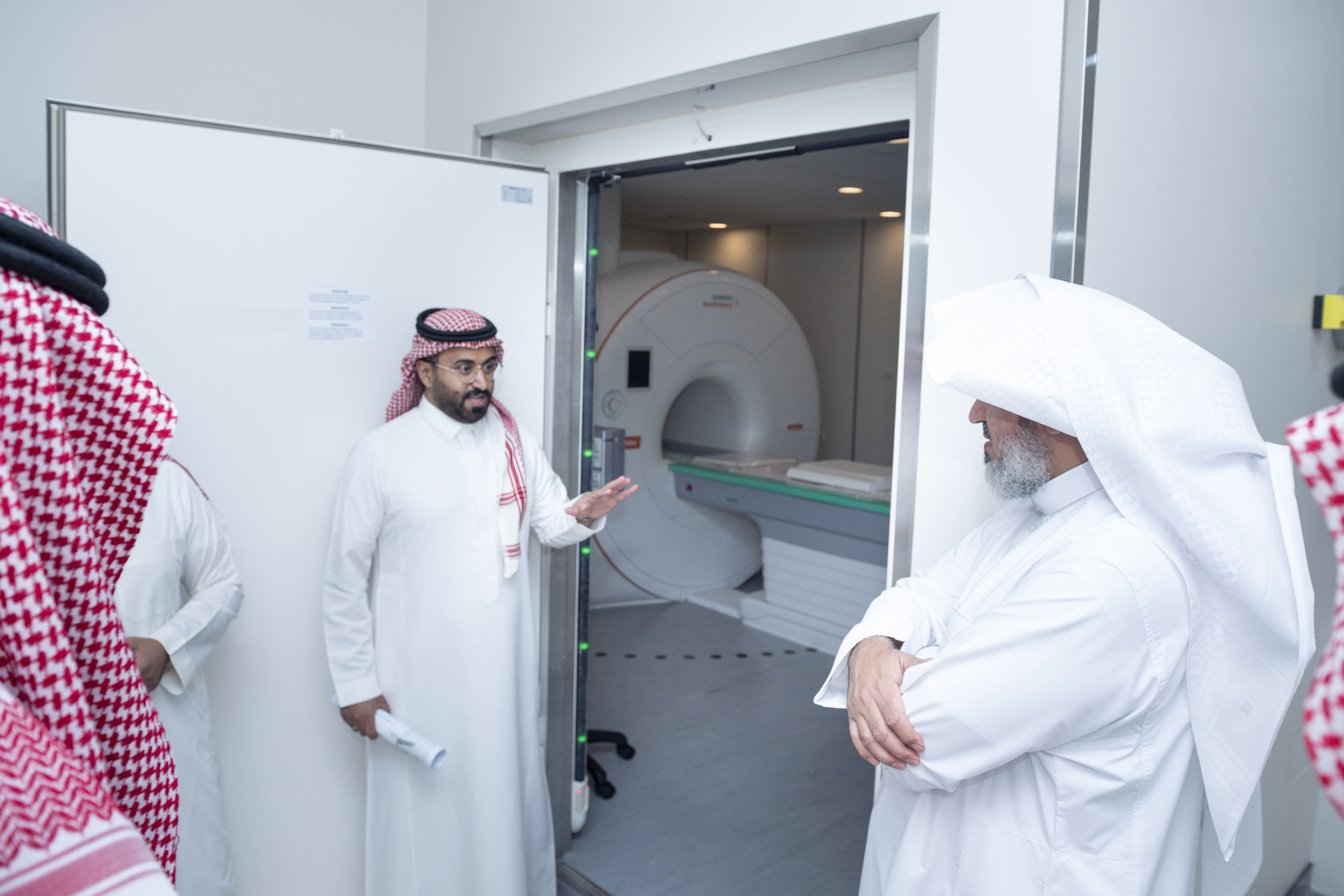 تدشين البرنامج التدريبي لمشروع قسم الاشعة في المركز الطبي الجامعي