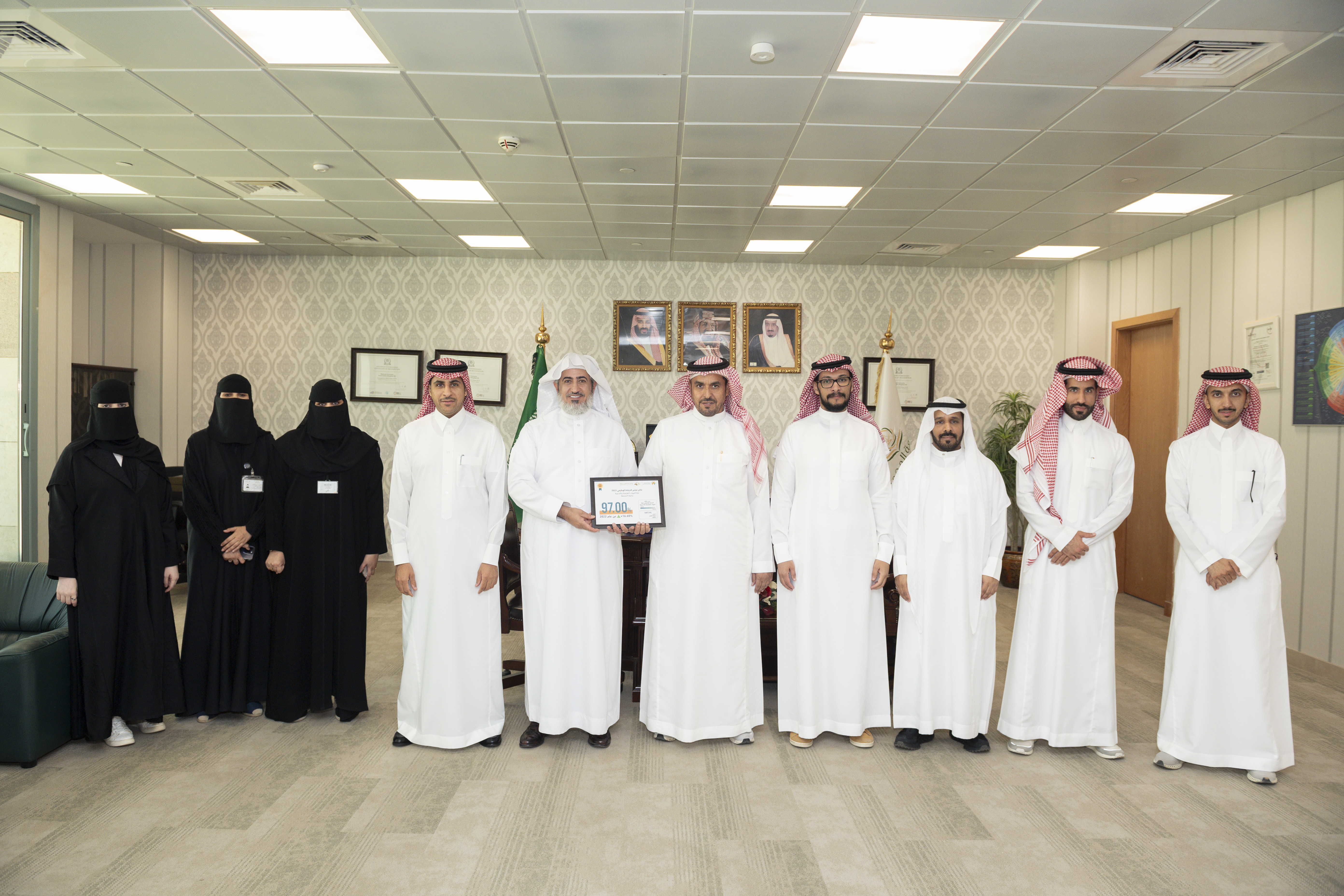 وكيل الجامعة للتنمية والاستثمار يستقبل فريق الإدارة العامة للموارد البشرية
