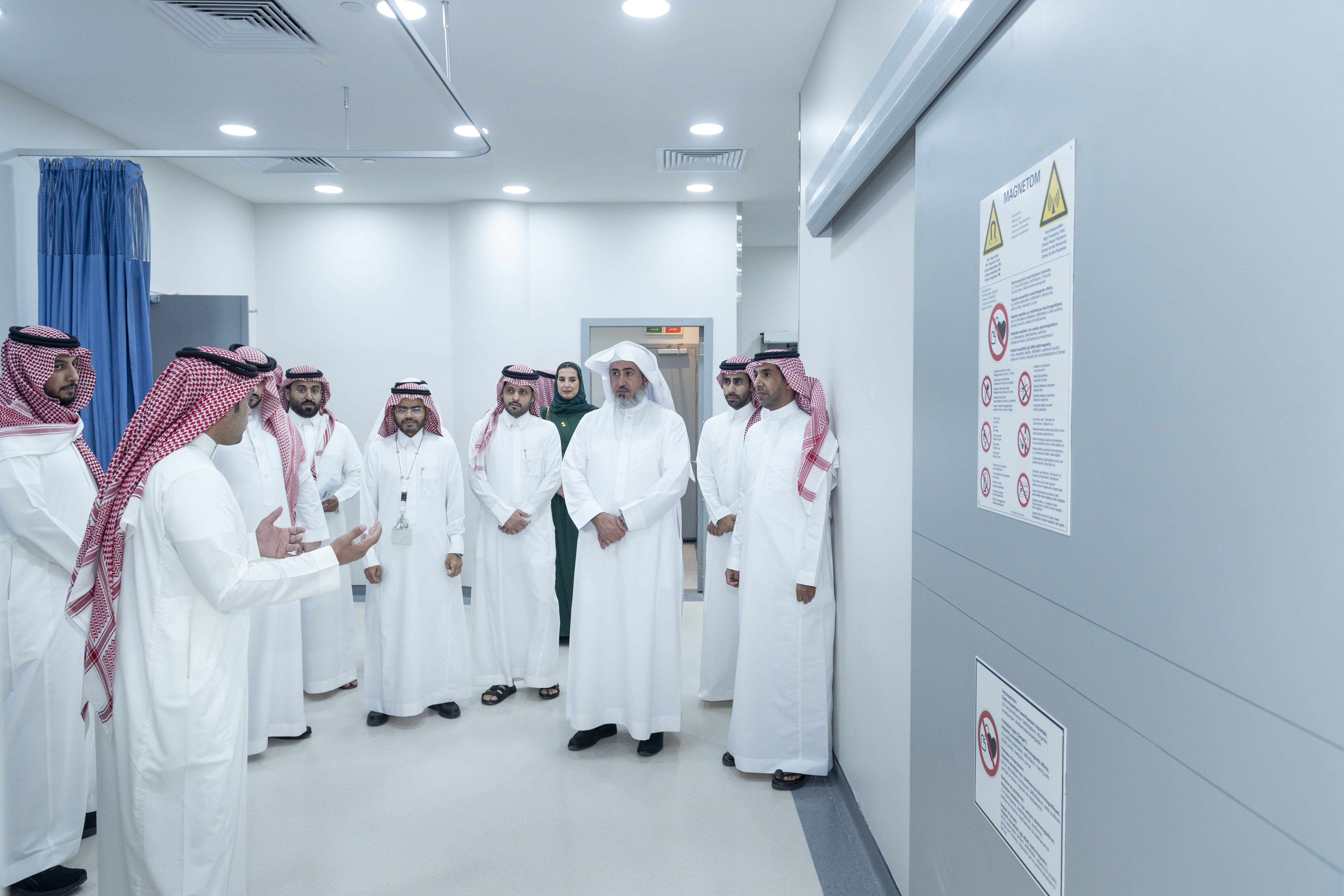 تدشين البرنامج التدريبي لمشروع قسم الاشعة في المركز الطبي الجامعي