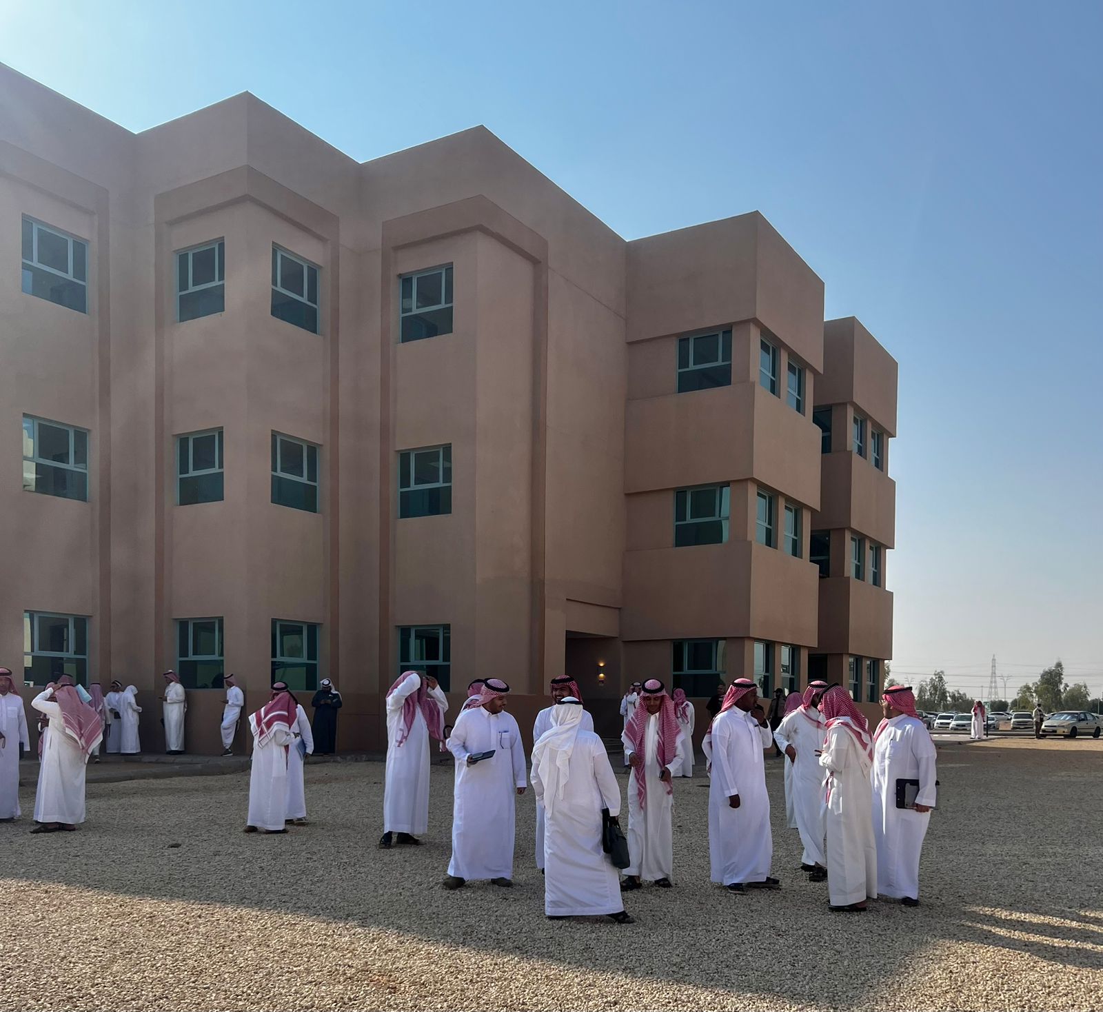 السلامة تُنفذ فرضيات إخلاء في كليات الجامعة