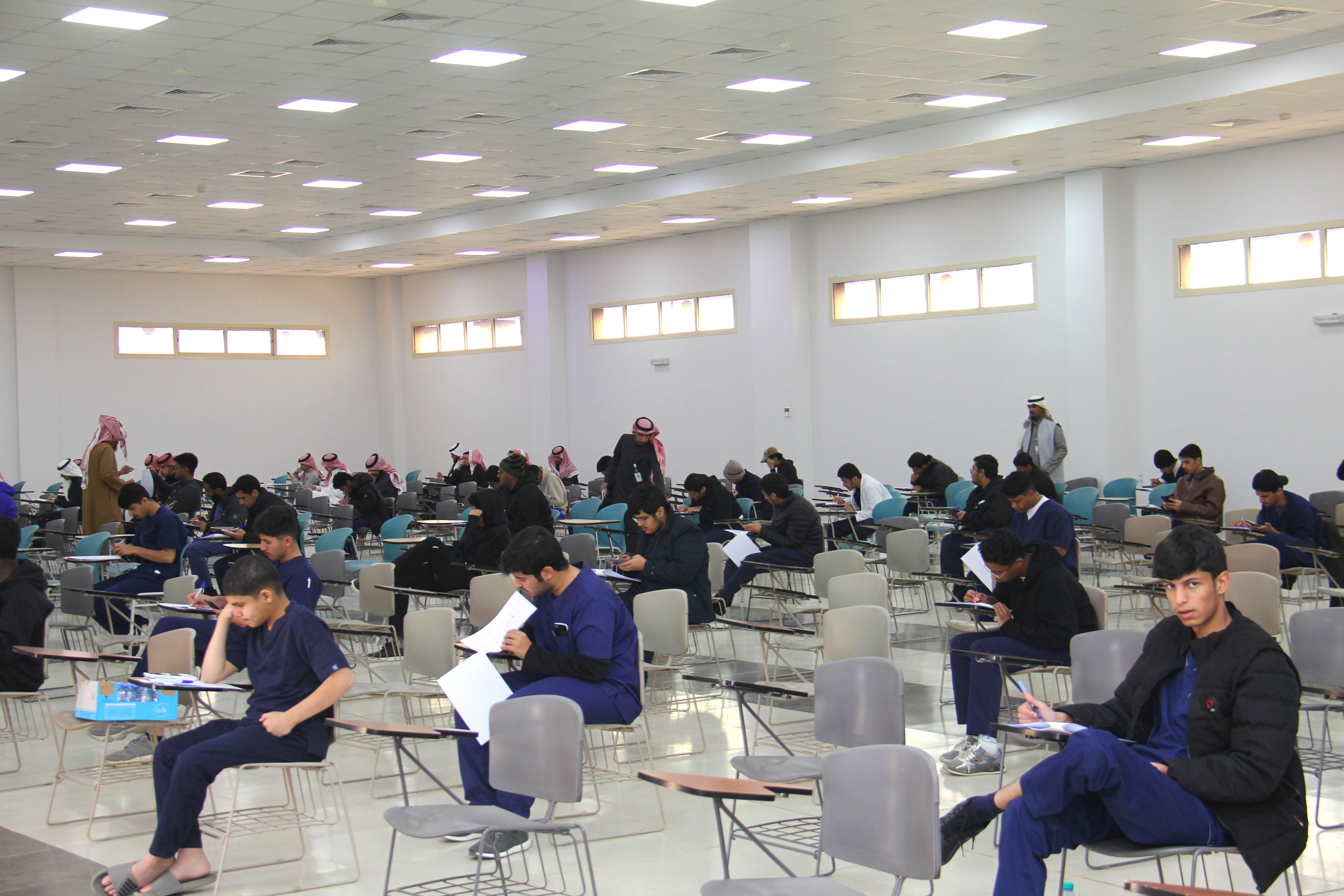 جولات تفقدية في كلية التمريض لمقرات الاختبارات