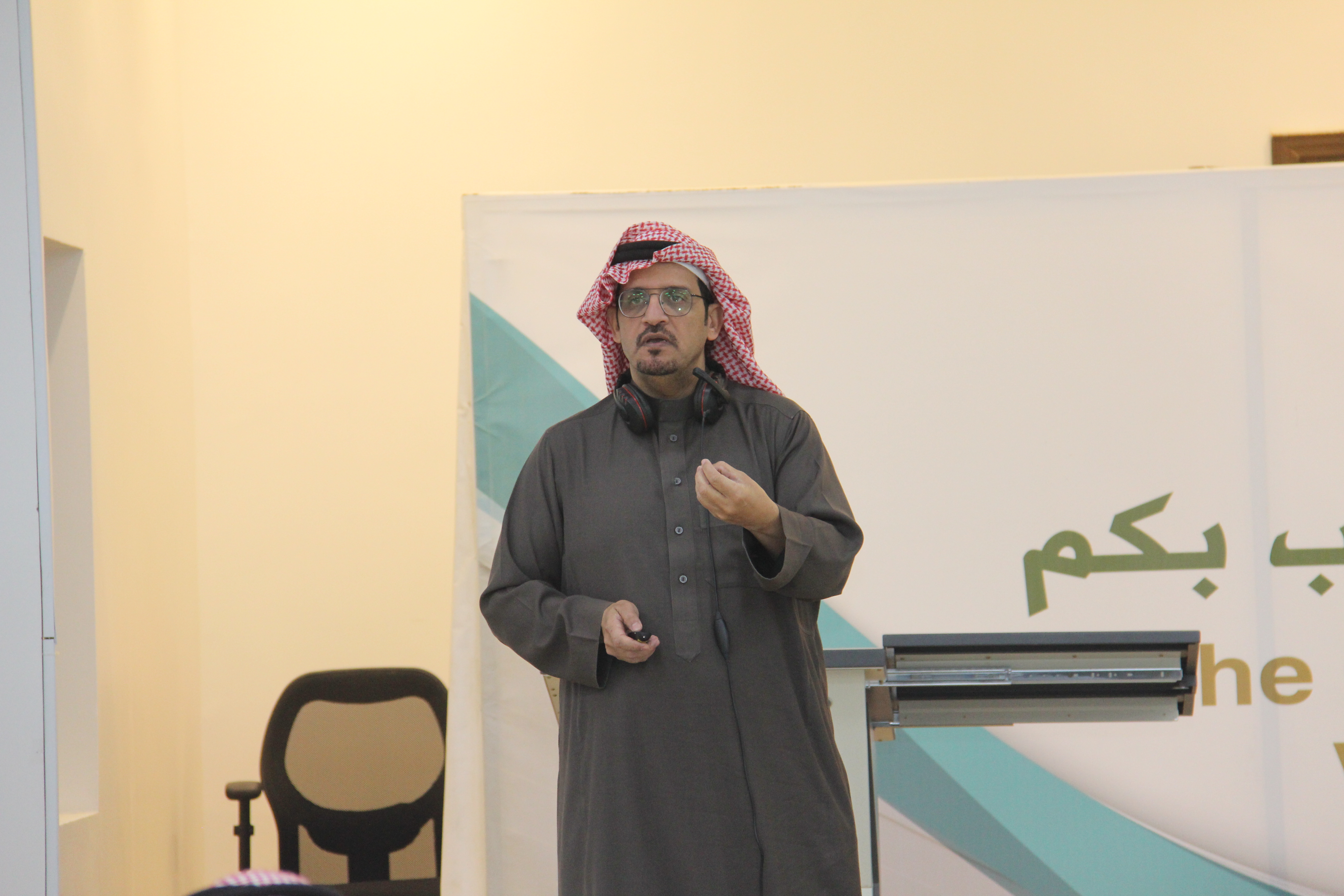 كلية التمريض تقيم ورشة عمل حول مدونة قواعد السلوك وأخلاقيات الوظيفة العامة بالتعاون مع الإدارة العامة للتطوير التنظيمي