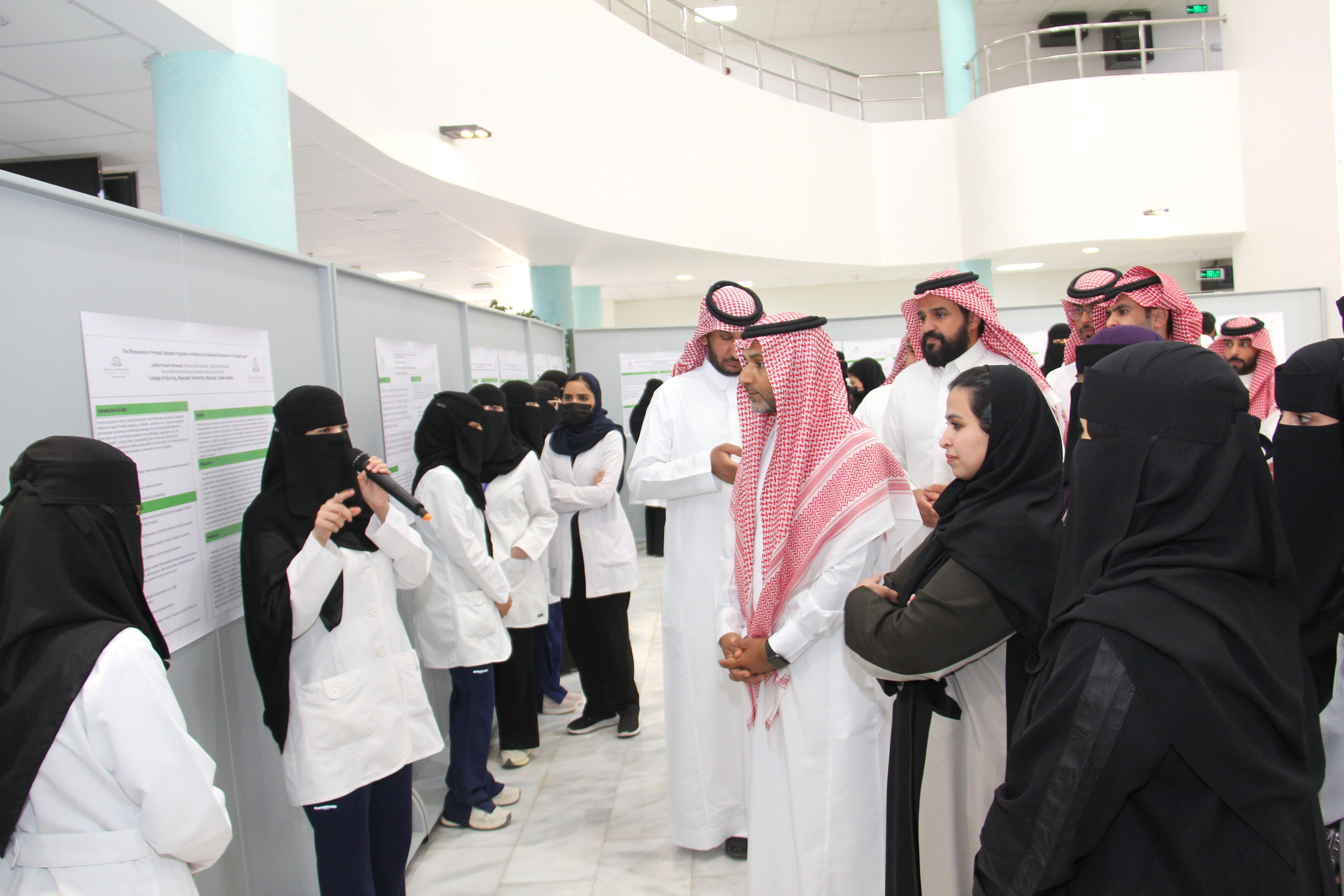 كلية التمريض تنظم فعاليات "يوم البحث العلمي والابتكار 2025"