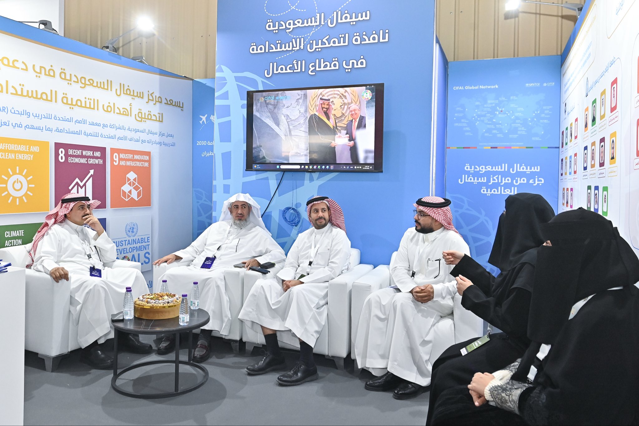 رئيس جامعة المجمعة يزور معرض الطيران العام 2025، ويطّلع على…