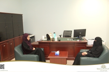 وكيلة كلية التمريض لشطر الطالبات تزور مركز شؤون الخريجين ودعم التوظيف بالجامعة