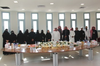 عميد ومنسوبي كلية التمريض يهنئون الدكتور جازي العتيبي بمناسبة ترقيته إلى رتبة أستاذ في قسم الإدارة في التمريض