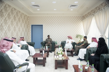 وكيل الجامعة للتنمية والاستثمار يطلق فعاليات اسبوع السلامة المرورية بالمكتبة المركزية