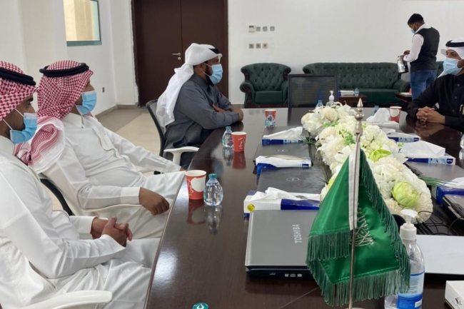 عمادة الدراسات العليا تزور كلية الهندسة