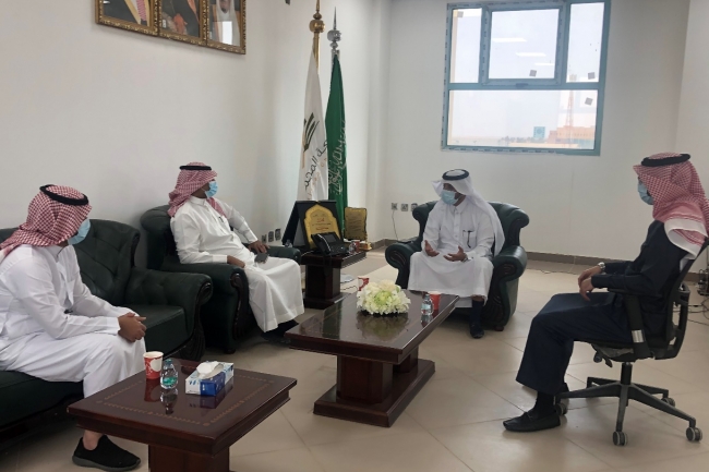 استقبال عميد كلية الهندسة لرئيس مركز الابتكار وريادة الأعمال وتكريم المشاركين في ورشة العمل