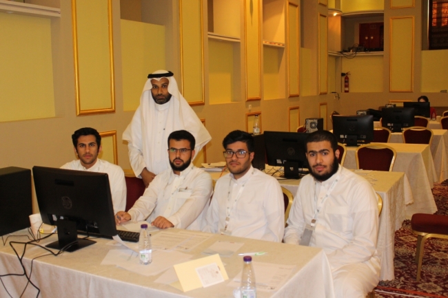 كلية علوم الحاسب والمعلومات تحصل على المركز السابع في المسابقة الوطنية الثالثة في البرمجة