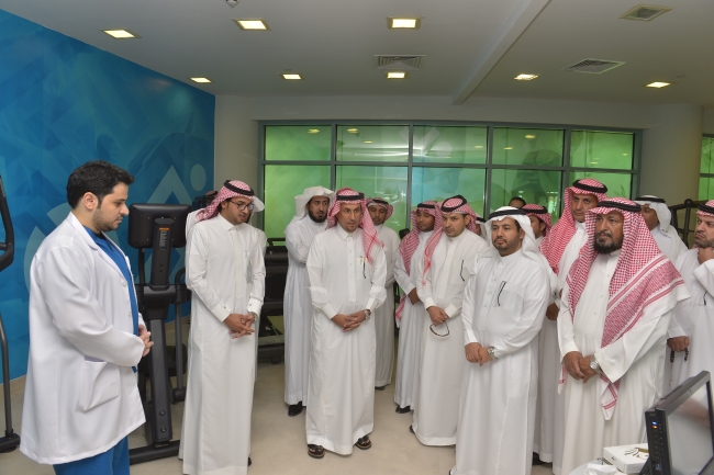 معالي مدير الجامعة يطلق خدمات مركز جامعة المجمعة الدولي لتقنيات التأهيل والأطراف الاصطناعية