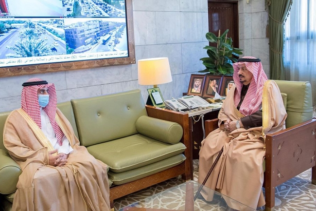 سمو أمير منطقة الرياض صاحب السمو الملكي الأمير فيصل بن نبدر بن عبدالعزيز آل سعود يستقبل رئيس الجامعة 