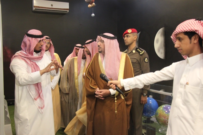  صاحب السمو الملكي الأمير د. فيصل بن مشعل بن سعود بن عبدالعزيز " أمير منطقة القصيم "  يزور مرصد جامعة المجمعة الفلكي في حوطة سدير 