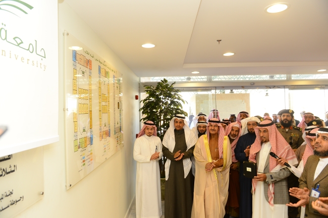 معالي مدير الجامعة يفتتح المباني العاجلة بكلية العلوم والدراسات الإنسانية بحوط سدير