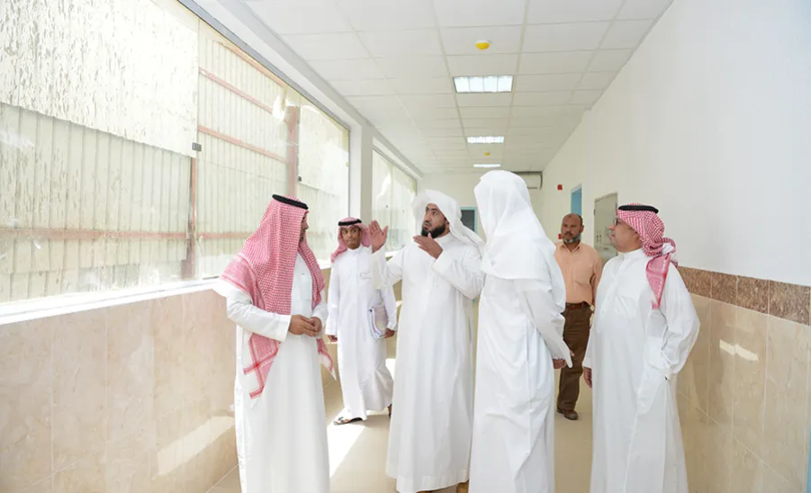 the Vice Rector Inspects the Work Progress in the Project of  Medical Laboratories Unit for Female Students -  