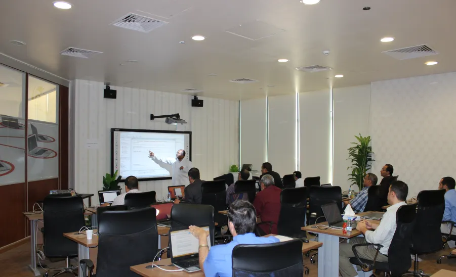 E-LEARNING UNIT HOLDS A TRAINING COURSE ENTITLED "USING MENDELEY PROGRAM TO MANAGE REFERENCES" - 