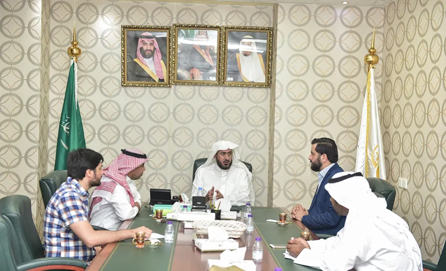 عمادة التعليم الإلكتروني والتعلم عن بعد تستقبل وفداً من شركة بلاك بورد - 