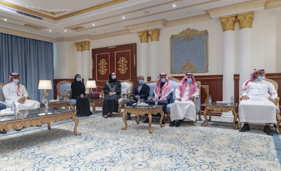 الجامعة توقع اتفاقية تعاون مع شركة كوكاكولا السعودية لتعبئة المرطبات - الجامعة
