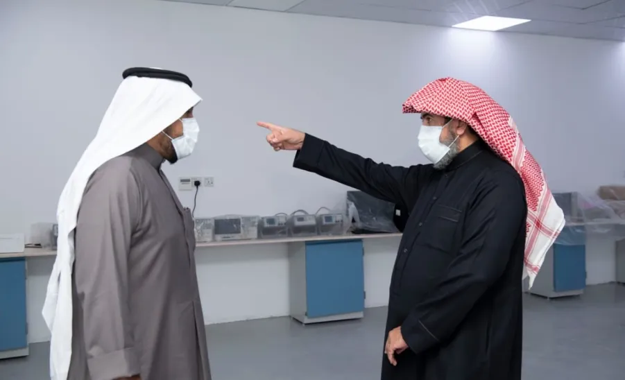وكيل الجامعة يتابع اعمال جاهزية مختبر الفحص والمعايرة للتدقيق الخارجي للاعتماد الخليجي -  وكيل الجامعة يتابع اعمال جاهزية مختبر الفحص والمعايرة 
