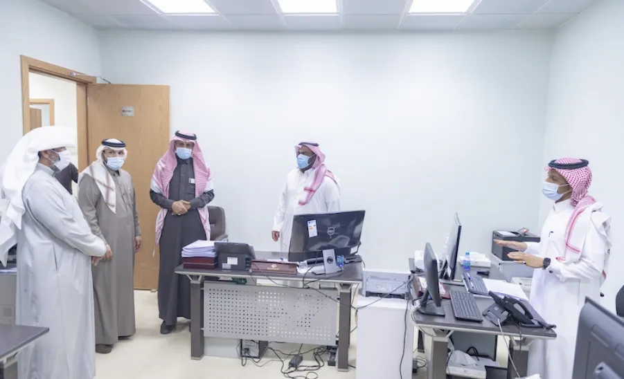 وكيل الجامعة يزور الإدارة العامة للشؤون الإدارية والمالية -  وكيل الجامعة يزور الإدارة العامة للشؤون الإدارية والمالية