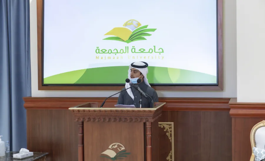 معالي رئيس الجامعة يرعى حفل مسابقة حفظ القرآن الكريم والسنة النبوية على جائزة معاليه للعام الجامعي 1442هـ - الجامعة
