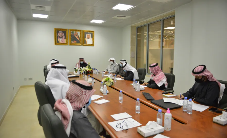 استعرضت من خلاله المستهدفات التقنية لعام 2021م : لجنة التعاملات الإلكترونية بالجامعة تعقد اجتماعها الخامس لهذا العام -  الجامعة