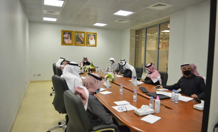 استعرضت من خلاله المستهدفات التقنية لعام 2021م : لجنة التعاملات الإلكترونية بالجامعة تعقد اجتماعها الخامس لهذا العام -  الجامعة