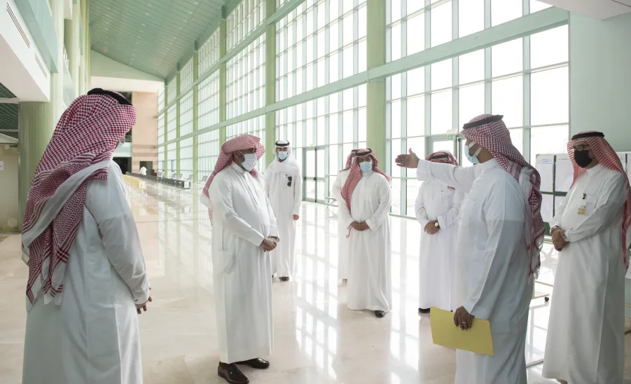 وكل الجامعة يقوم بجولة تفقدية لعدد من كليات الجامعة للاطلاع على جاهزية مقرات الاختبارات - وكل الجامعة يقوم بجولة تفقدية لعدد من كليات الجامعة للاطلاع على جاهزية مقرات الاختبارات