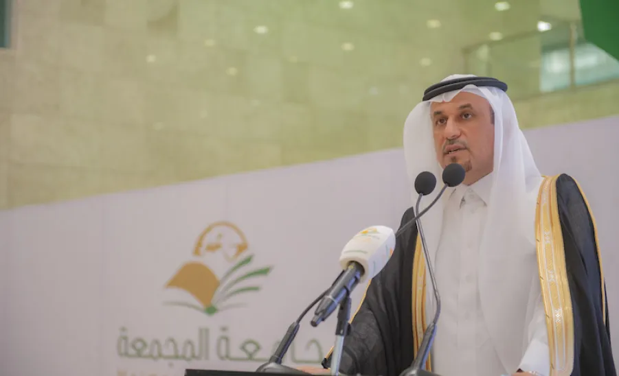 برعاية صاحب السمو الملكي الأمير فيصل بن بندر أمير منطقة الرياض : الجامعة تقيم حفل تخريج الدفعة الحادية عشرة والثانية عشرة من طلابها -  الجامعة