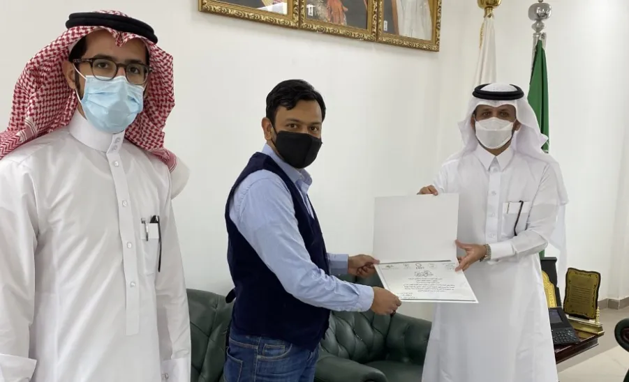 تكريم عميد كلية الهندسة لأعضاء هيئة التدريس ضمن أفضل 2% من العلماء - تكريم عميد كلية الهندسة لأعضاء هيئة التدريس ضمن أفضل 2% من العلماء