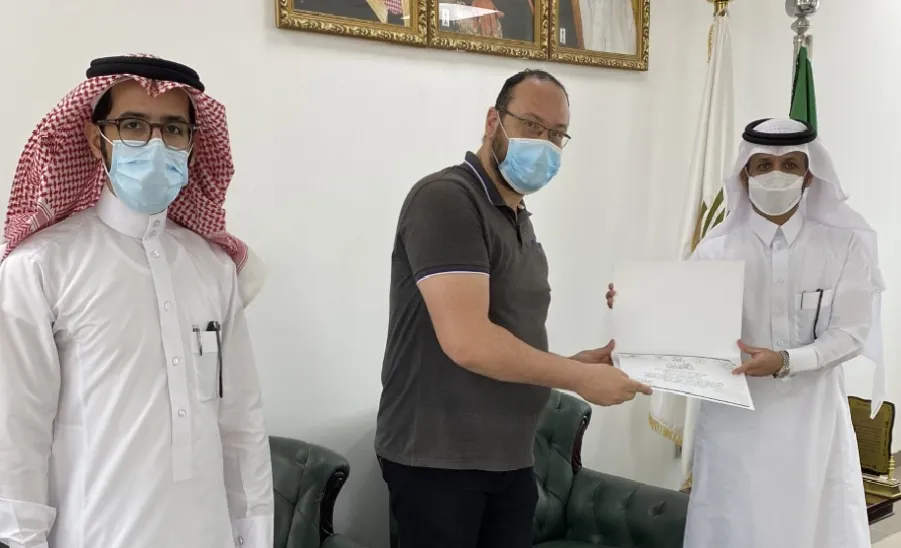 تكريم عميد كلية الهندسة لأعضاء هيئة التدريس ضمن أفضل 2% من العلماء - تكريم عميد كلية الهندسة لأعضاء هيئة التدريس ضمن أفضل 2% من العلماء